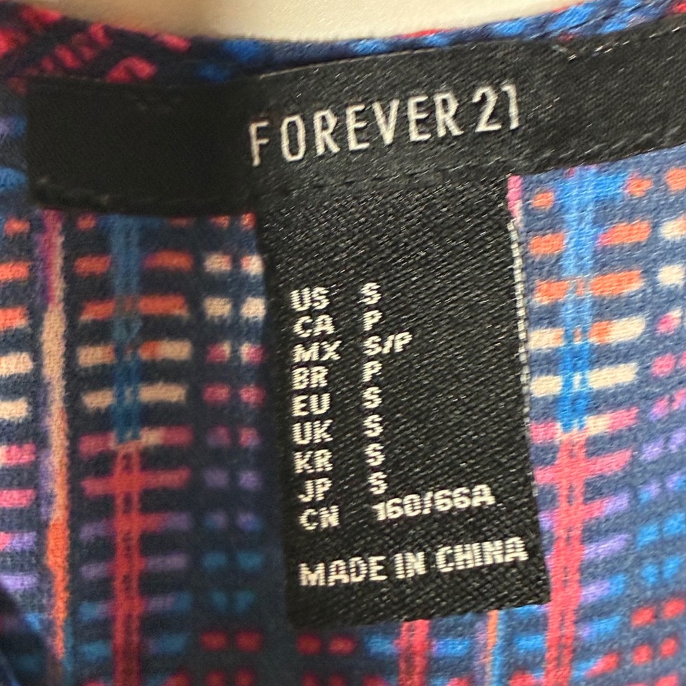 Forever‎ 21 Womens Small Blue Pink Geometric Tribal Print Romper Boho Festival - Picture 5 of 6